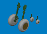 6481058 P-40E wheels cross tread 1/48 by EDUARD