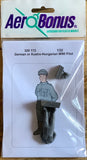 320 172 German or Austro-Hungarian WWI Pilot 1/32 by AEROBONUS